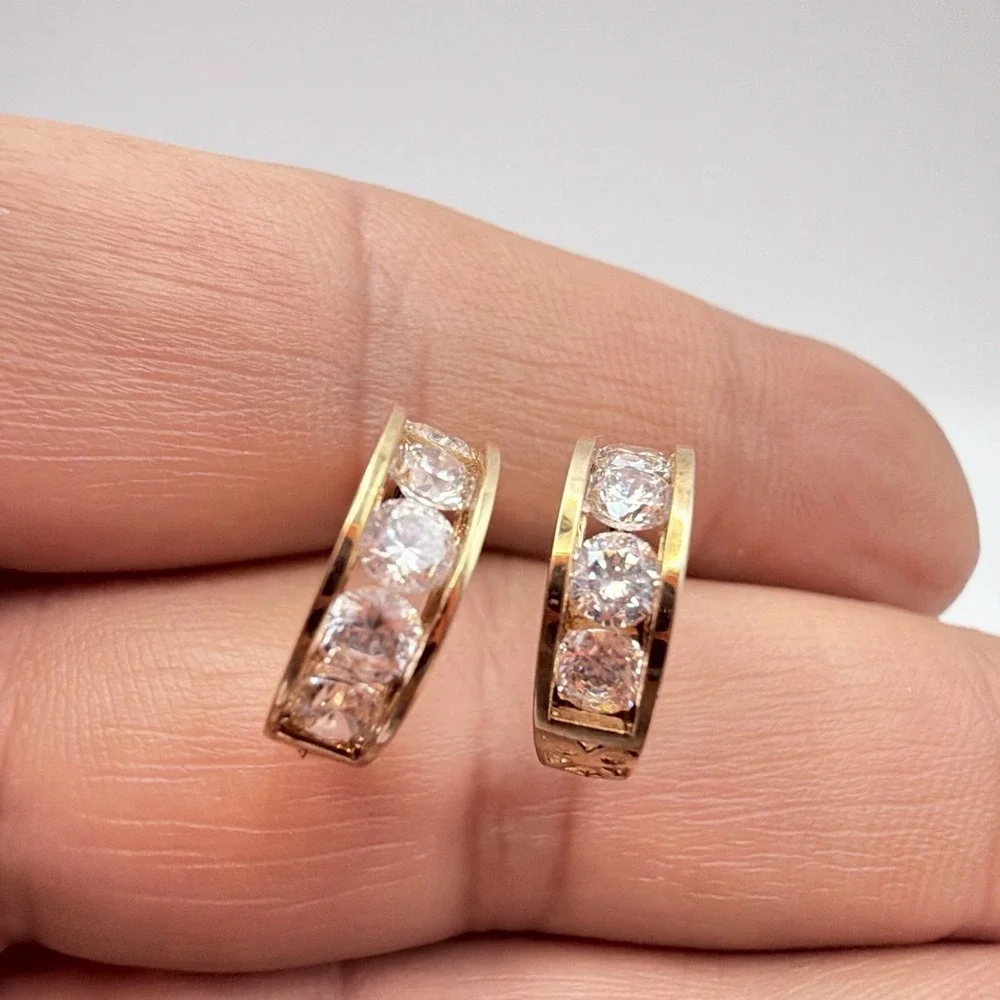 Vtg 14k Yellow Gold Huggie Hoop Earrings QVC Diamonique Mexico DQCZ 1.97g